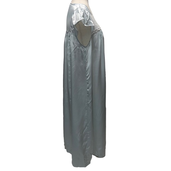 Oscar de la Renta Lace Trim Embellishment Nightgown - Picture 9 of 15